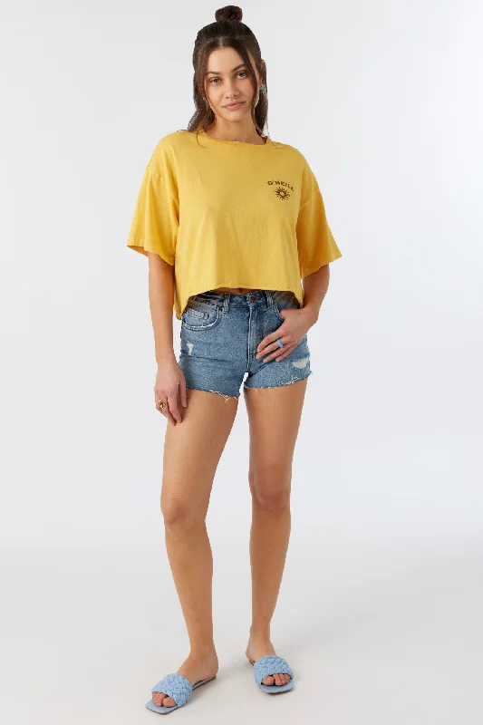 SUNNY DAYS TEE Notch Collar Peter Pan Collar Cowl Neck