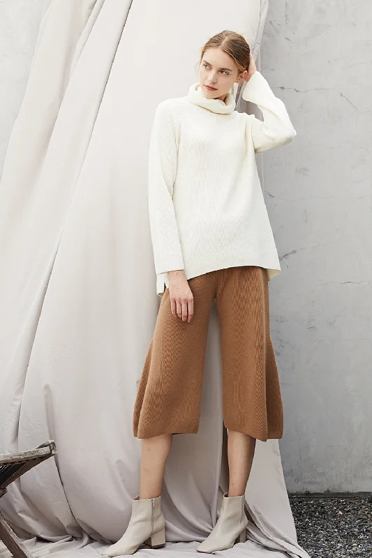 Turtle neck mid-length cashmere jumper / Cropped cashmere trousers Trousers Prom Sequined