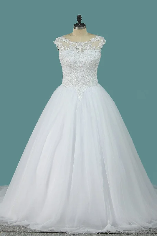 Scoop Tulle Ball Gown Wedding Dresses With Applique Court Train Tunics Sophisticated sleek