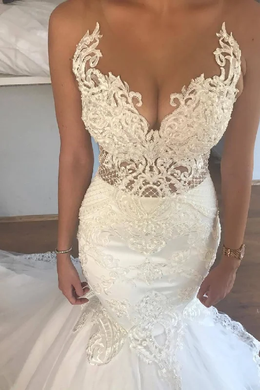 Sexy Mermaid/Trumpet Wedding Dresses Scoop Tulle With Applique Court Train Tunics Trendy modern